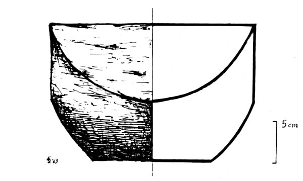 Fig. 21. - Chapiteau sphéro-cubique de la crypte occidentale (Etat I)? 